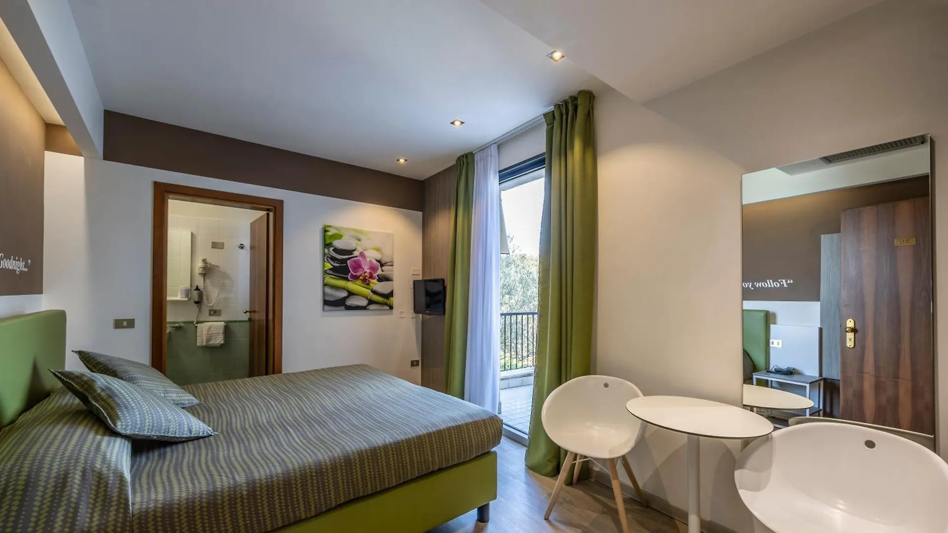 Hotel Ideal Sirmione 4*,  Italia