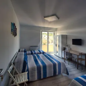  Habitación en casa particular Eleven Italia