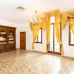  Apartamento Dimora De Le Romite Italia